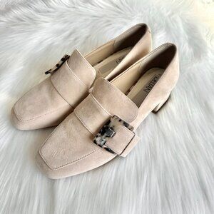 NIB Deltan Veronica Suede Tortoise Buckle Flared Block Heel Pumps Size 8.5